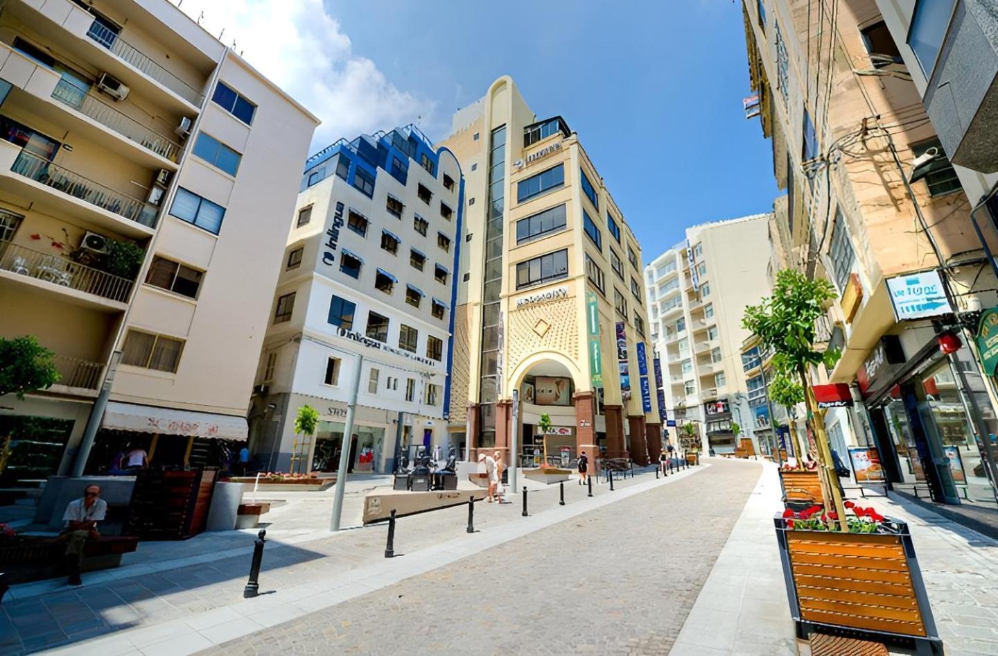 Charming Close To The Promenade Apartment Sliema